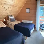 Chaty Swierkowe Wzgorze
